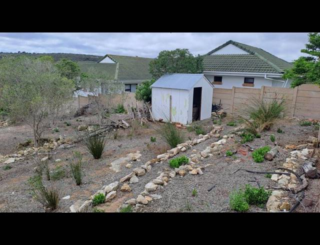LAND FOR SALE IN STILBAAI-WES